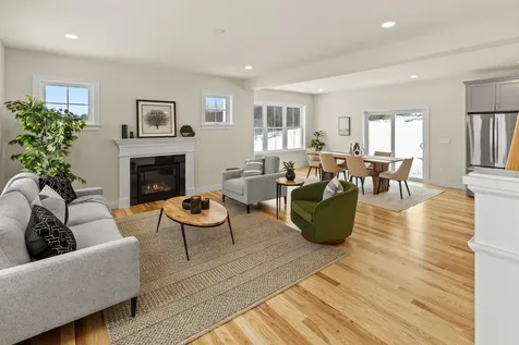 8 Megans Way Epping NH 03042