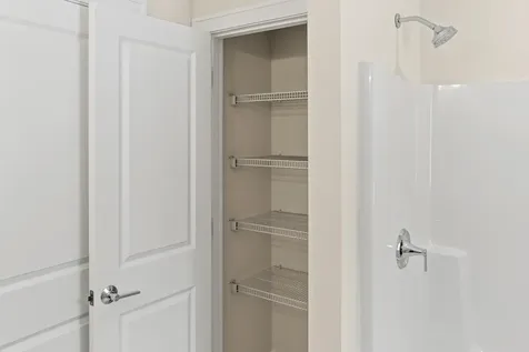 8 Megans Way Epping NH 03042