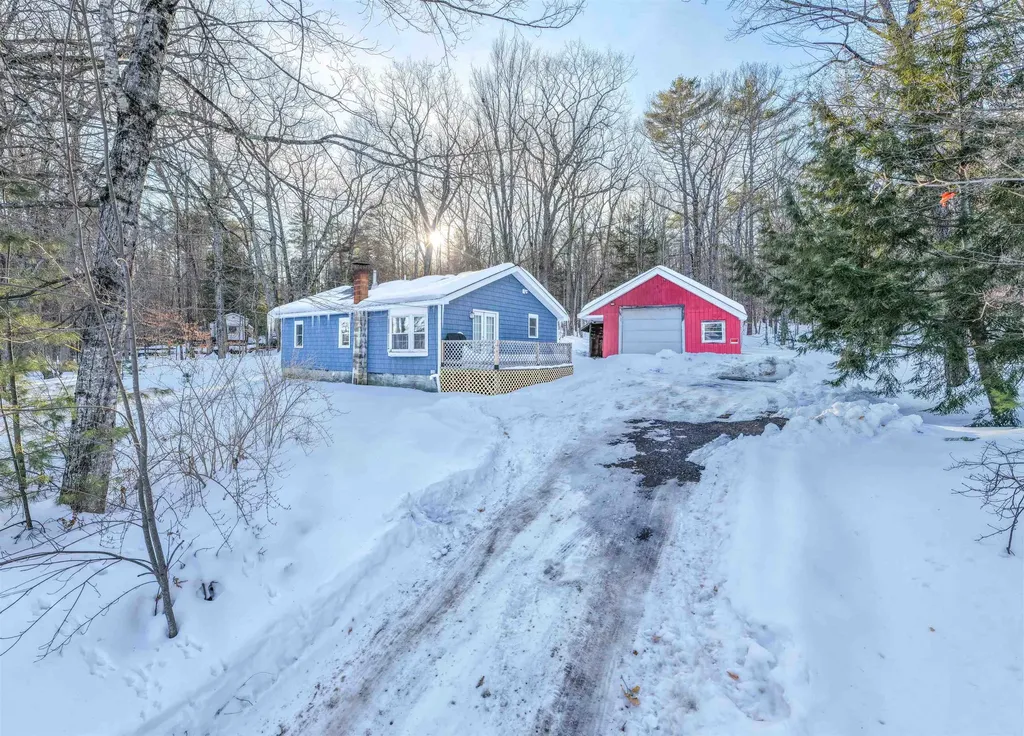 11 Chemung Road Meredith NH 03253