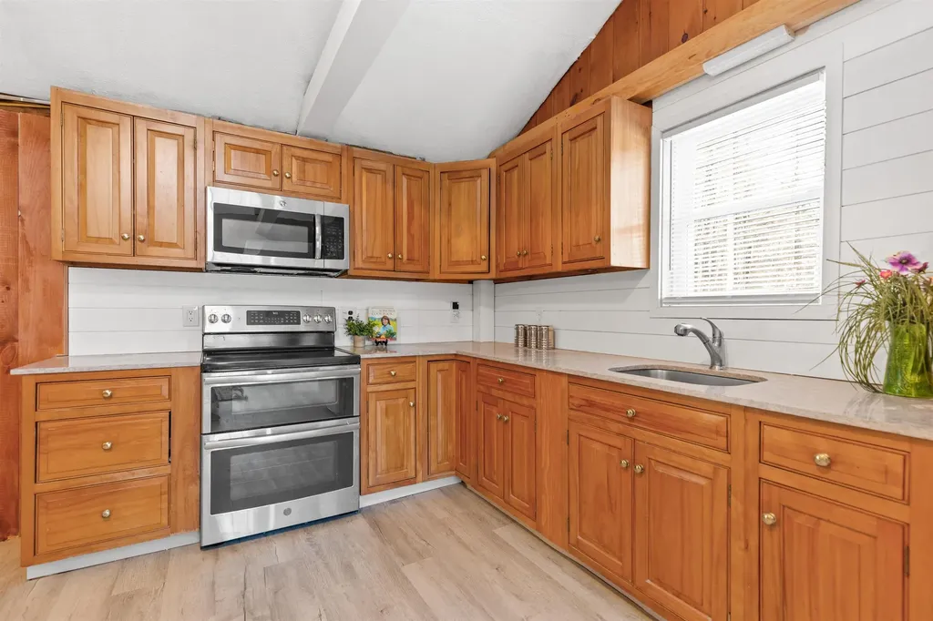 11 Chemung Road Meredith NH 03253