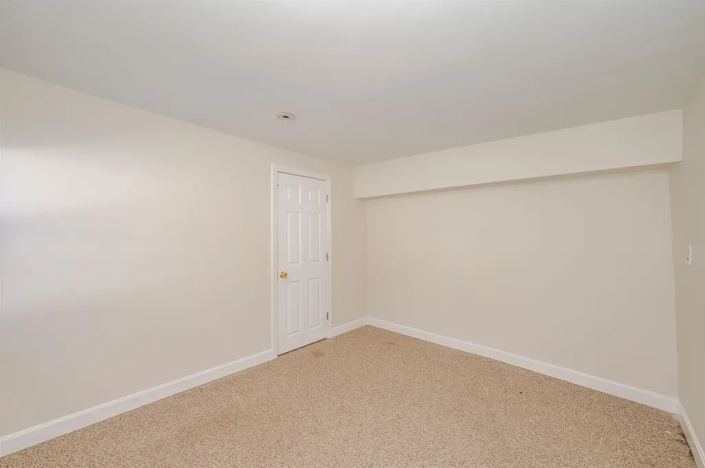 80 Woodlawn Circle Portsmouth NH 03801