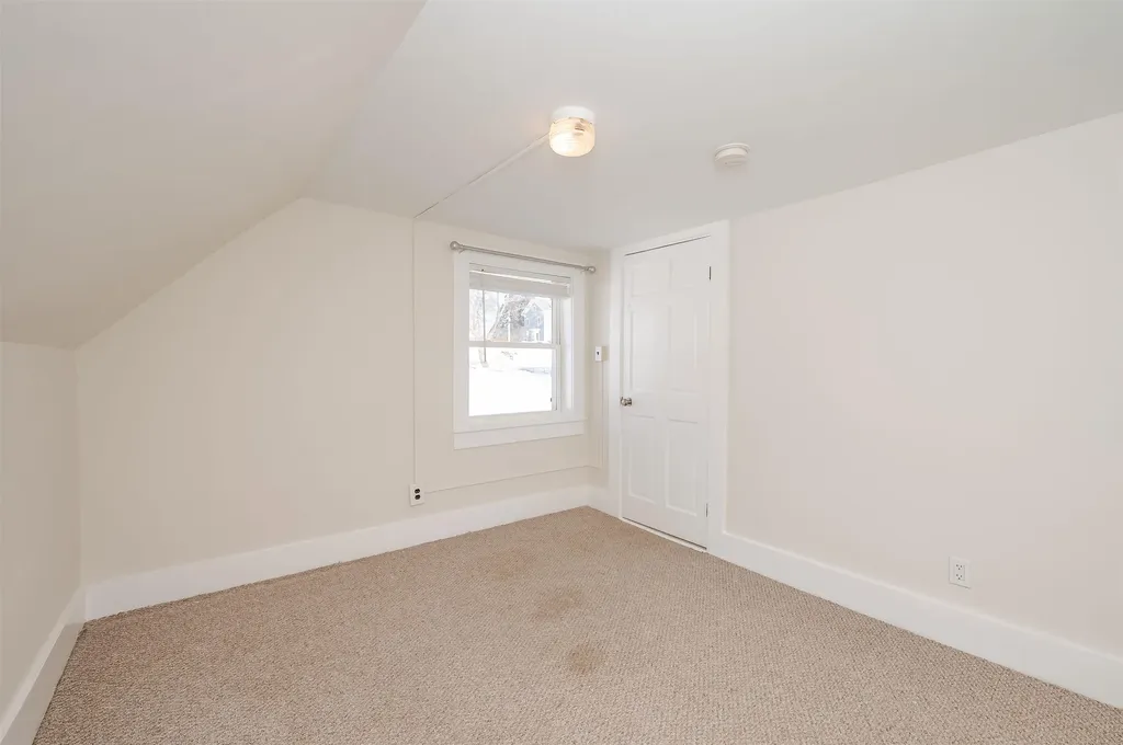 80 Woodlawn Circle Portsmouth NH 03801