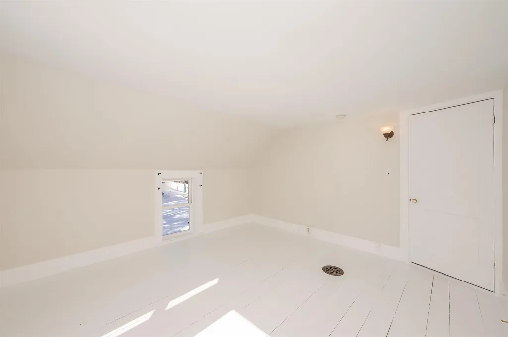 80 Woodlawn Circle Portsmouth NH 03801
