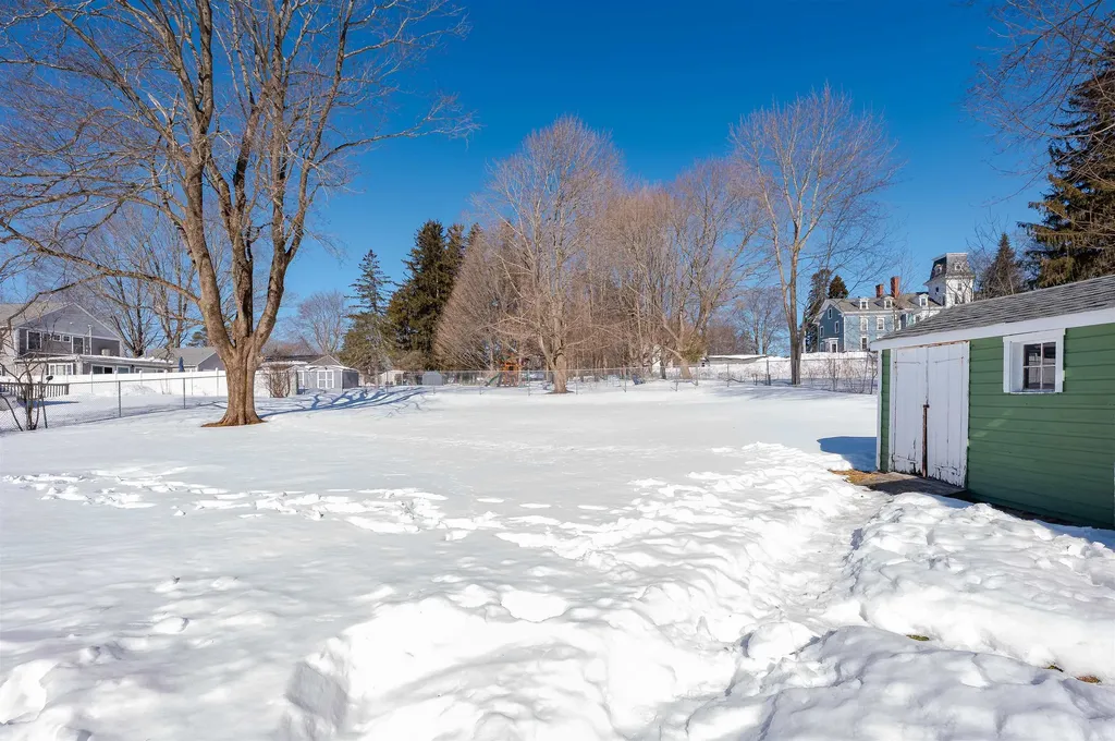 80 Woodlawn Circle Portsmouth NH 03801