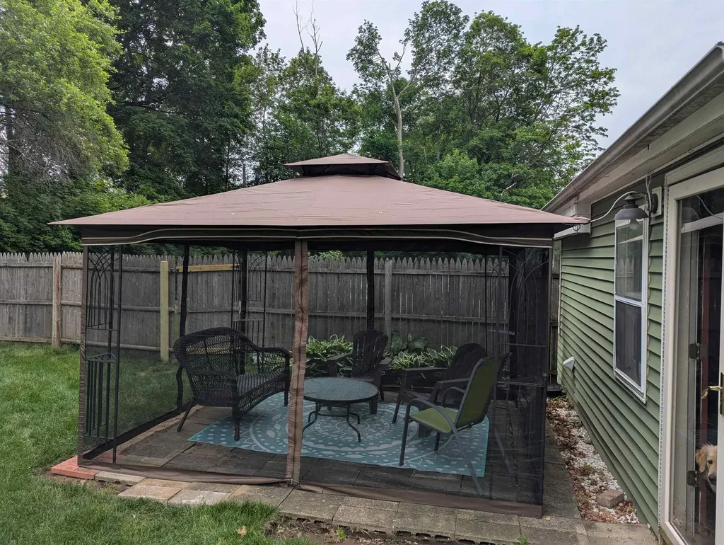 80 Woodlawn Circle Portsmouth NH 03801