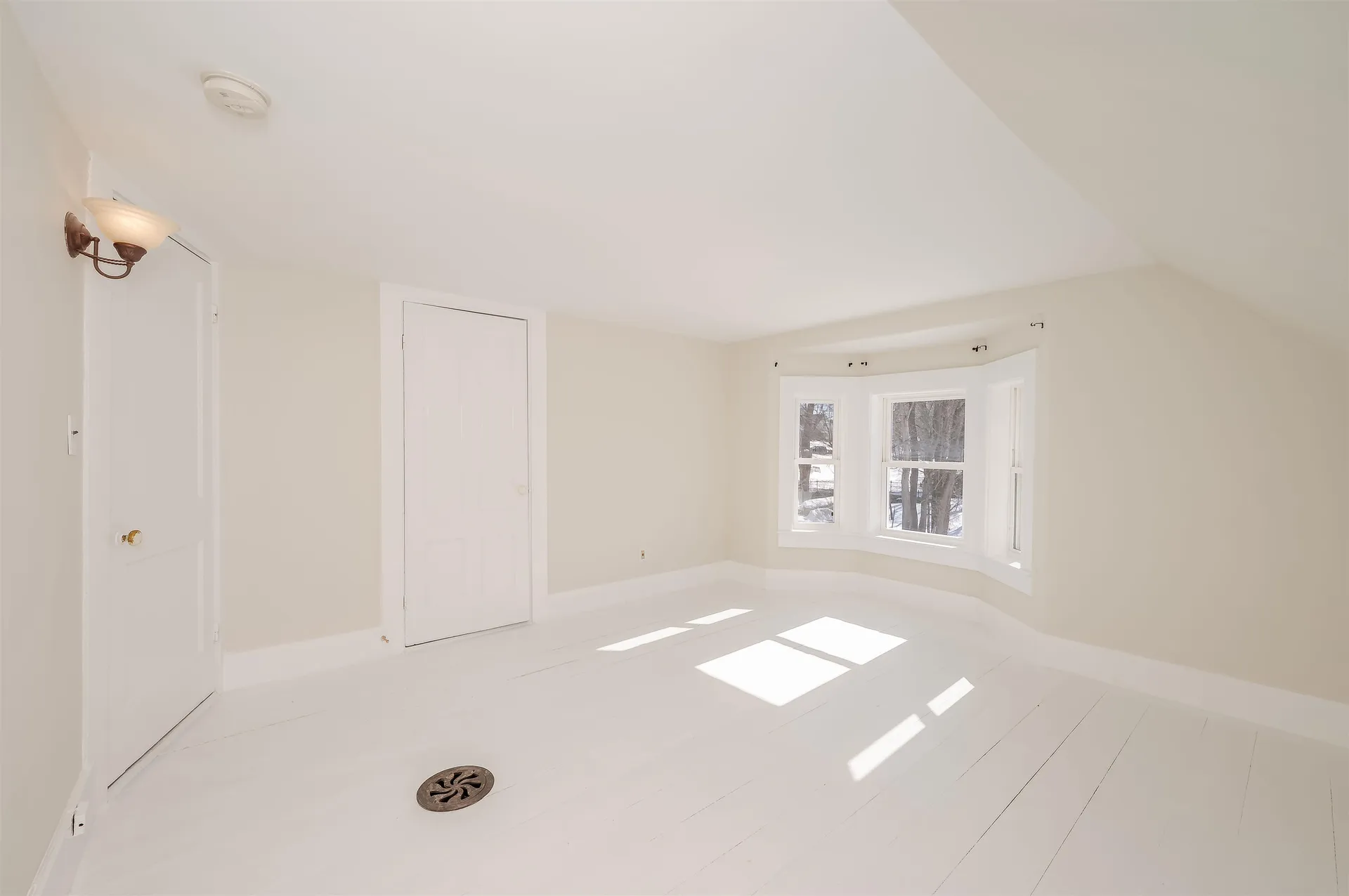 80 Woodlawn Circle Portsmouth NH 03801