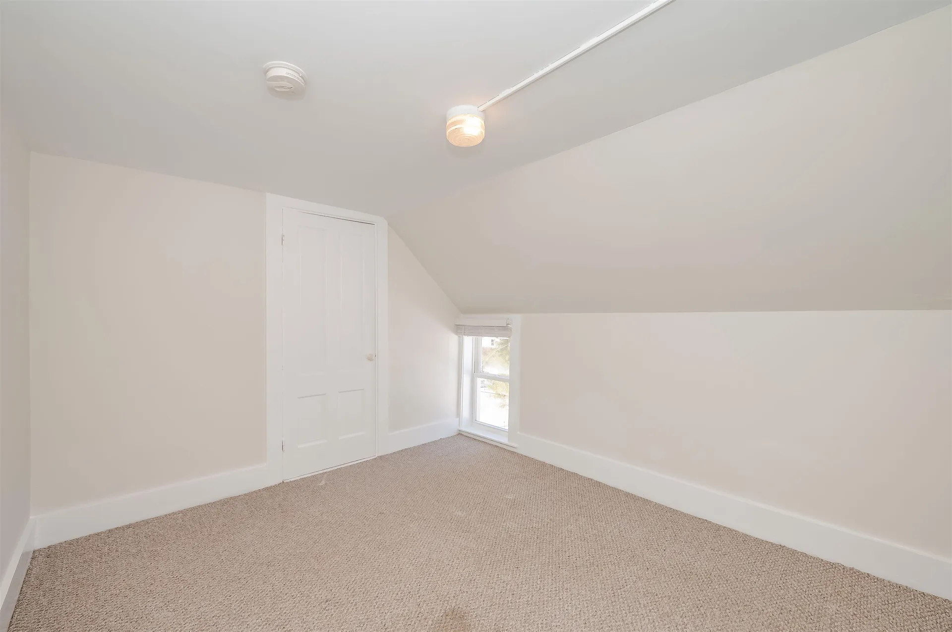 80 Woodlawn Circle Portsmouth NH 03801