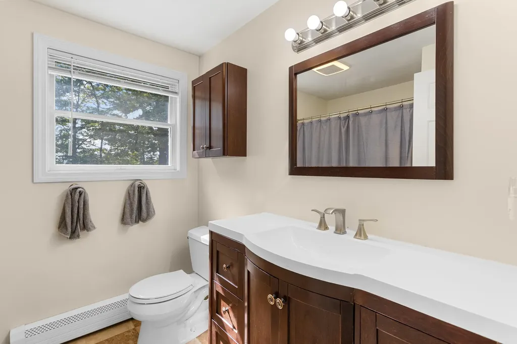 662 Nh Route 129 Loudon NH 03307