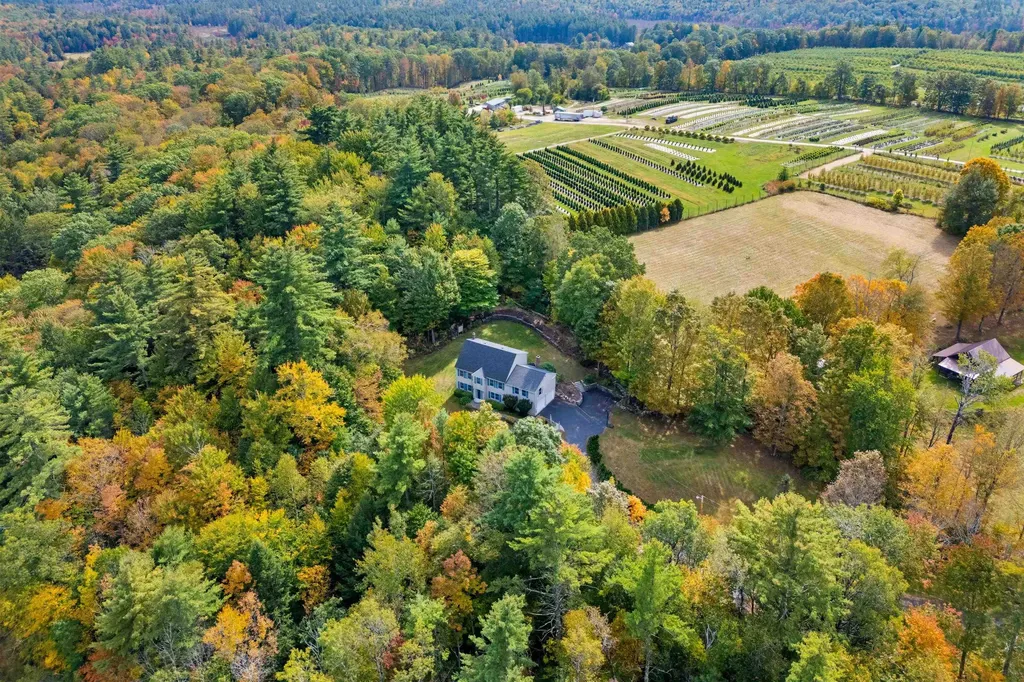 662 Nh Route 129 Loudon NH 03307