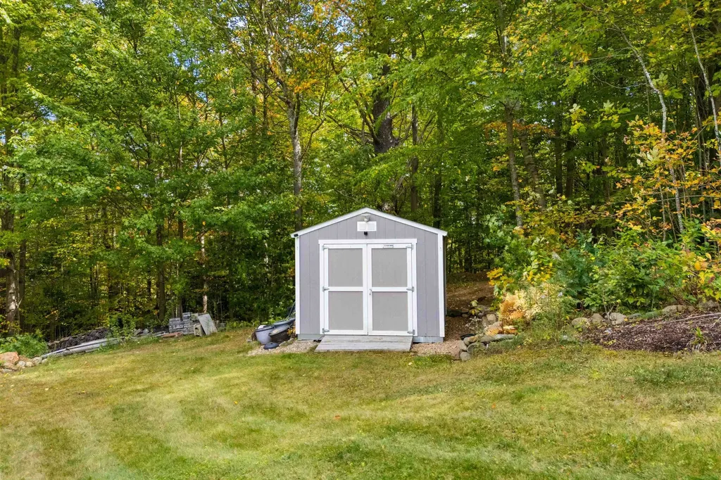 662 Nh Route 129 Loudon NH 03307