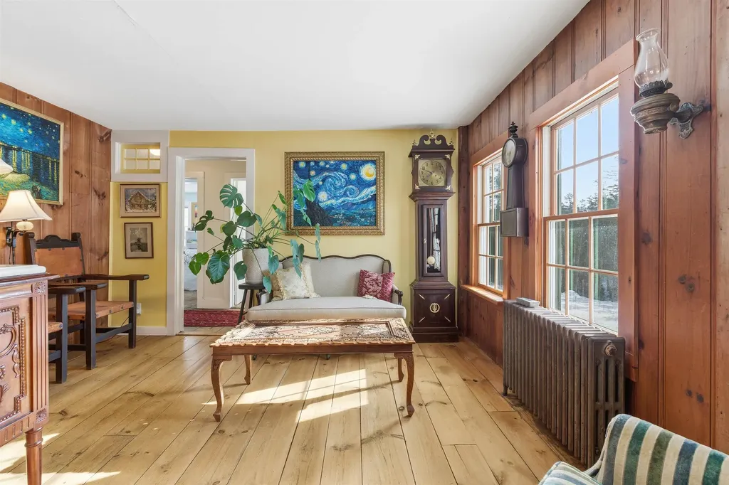 4669 Vermont Route 100 Londonderry VT 05148