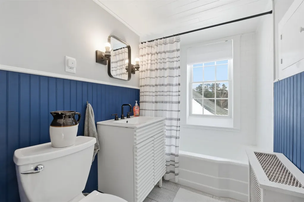 4669 Vermont Route 100 Londonderry VT 05148