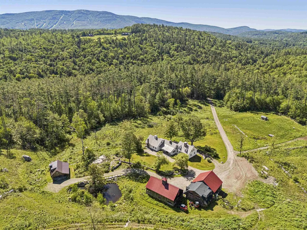 4669 Vermont Route 100 Londonderry VT 05148