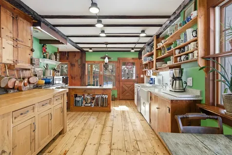 4669 Vermont Route 100 Londonderry VT 05148