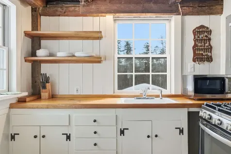 4669 Vermont Route 100 Londonderry VT 05148