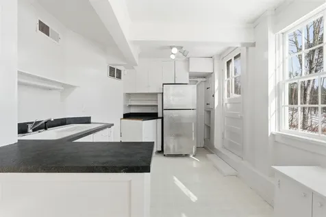 4669 Vermont Route 100 Londonderry VT 05148