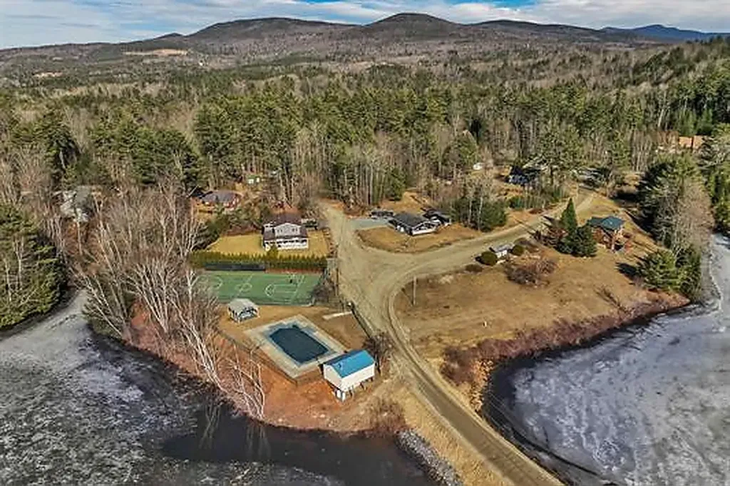 000 French Pond Road Haverhill NH 03765