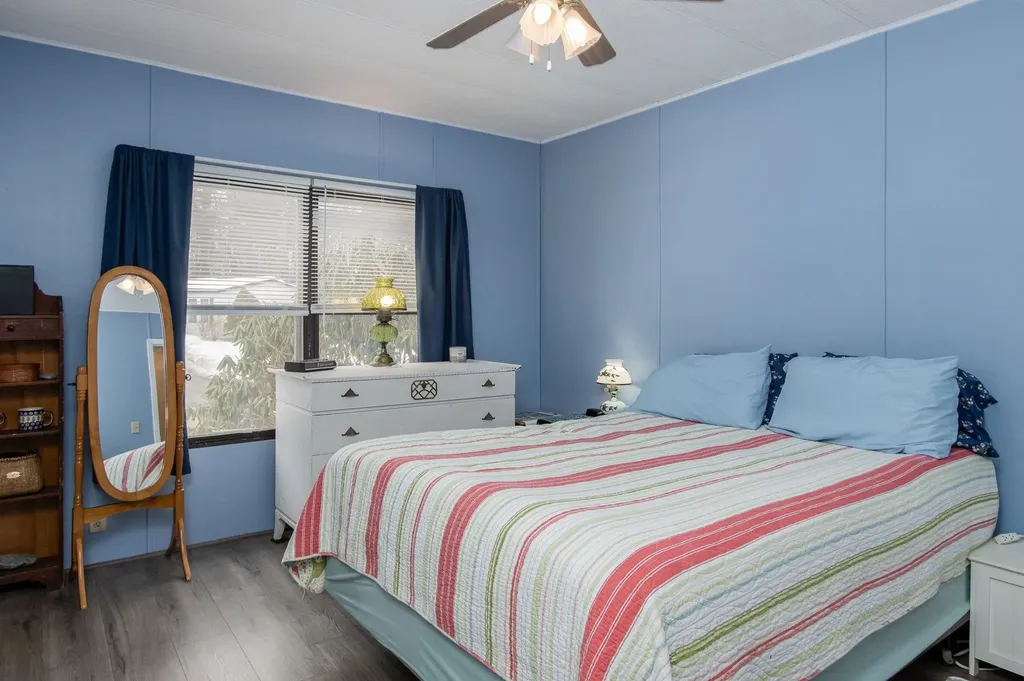 25 Village Drive Raymond NH 03077