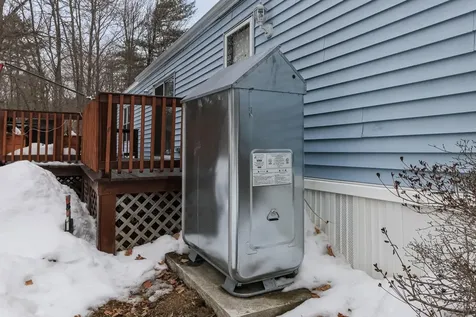 25 Village Drive Raymond NH 03077