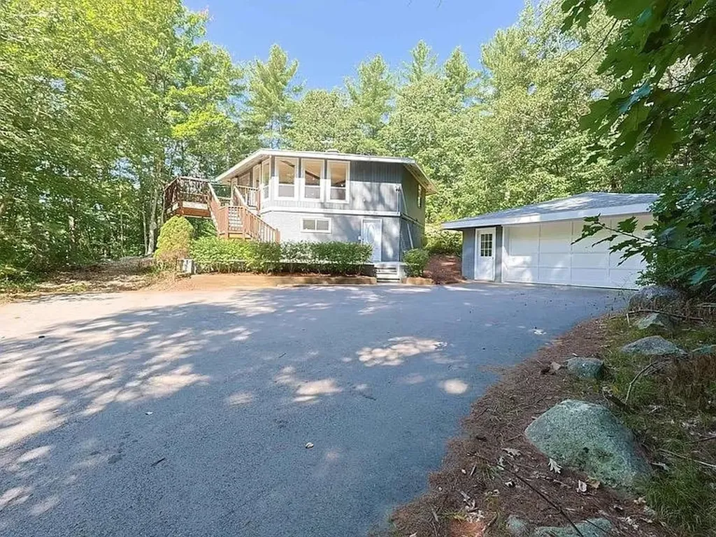 147 Rocky Pond Road Hollis NH 03049