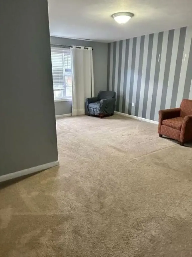 43 Cranberry Way Manchester NH 03109-5962