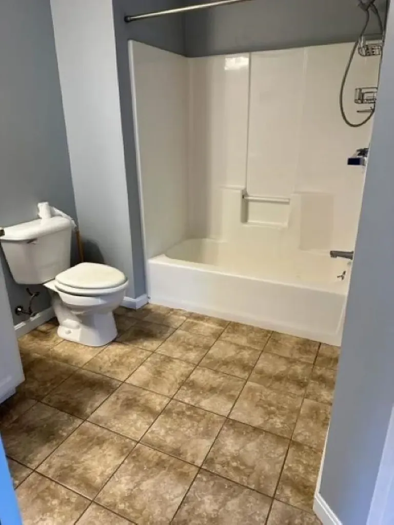 43 Cranberry Way Manchester NH 03109-5962