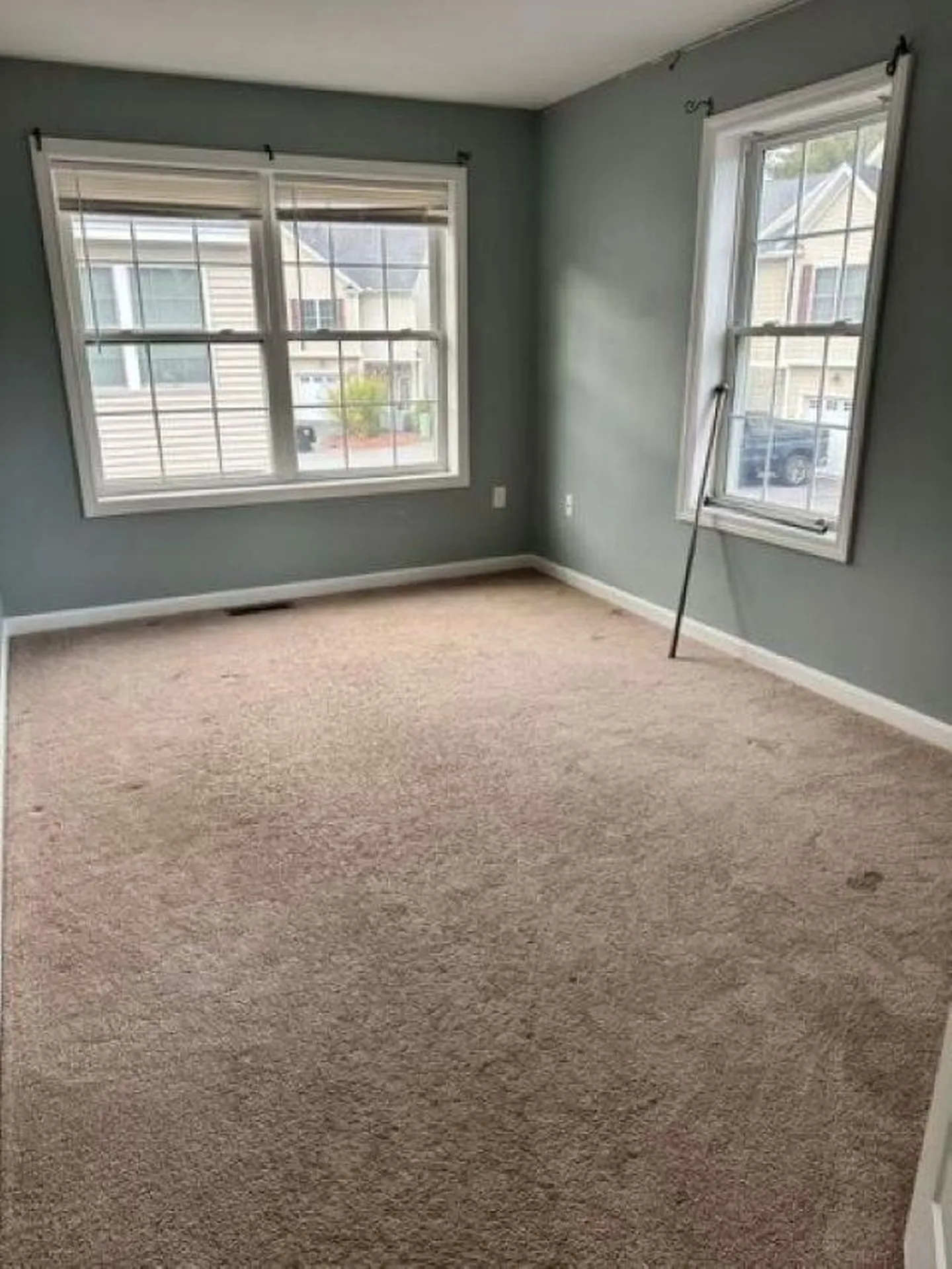 43 Cranberry Way Manchester NH 03109-5962