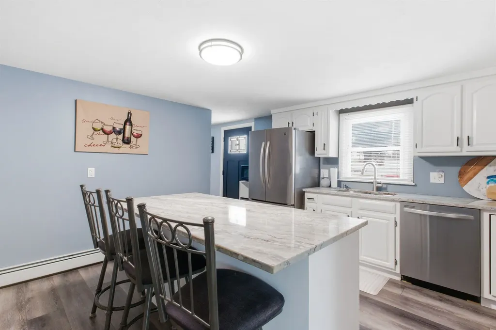 1 Lorraine Street Hudson NH 03051