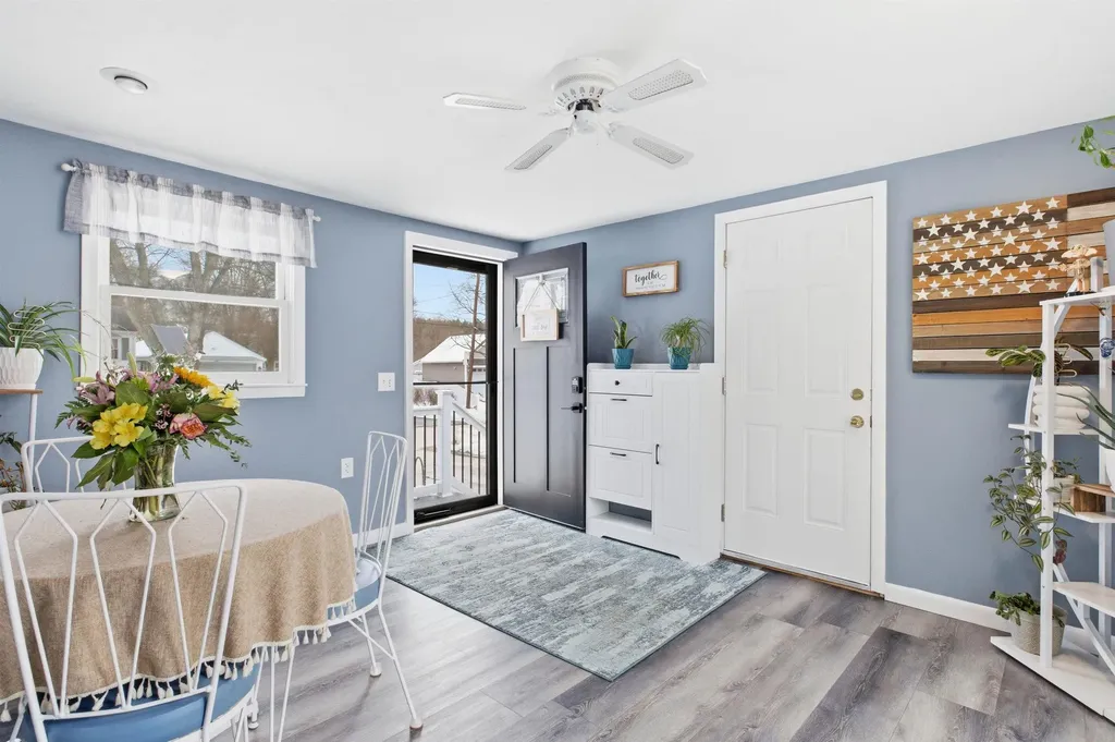 1 Lorraine Street Hudson NH 03051