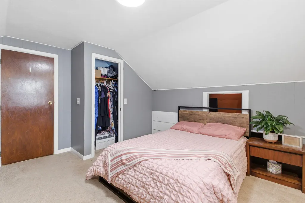 1 Lorraine Street Hudson NH 03051