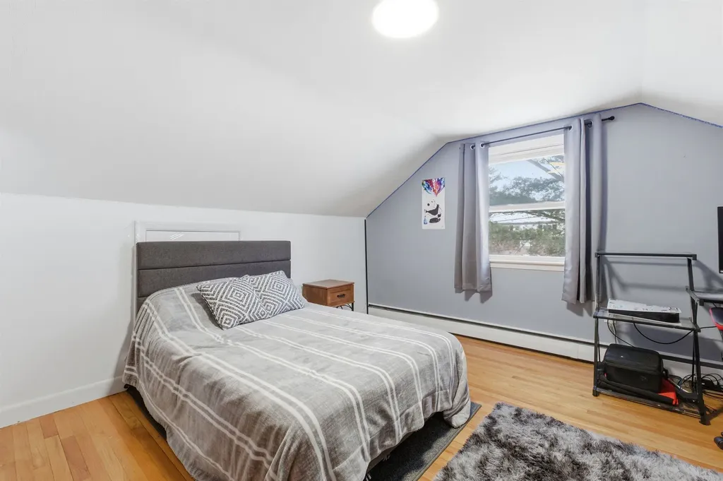 1 Lorraine Street Hudson NH 03051