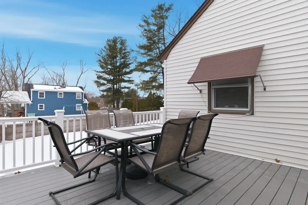 1 Lorraine Street Hudson NH 03051