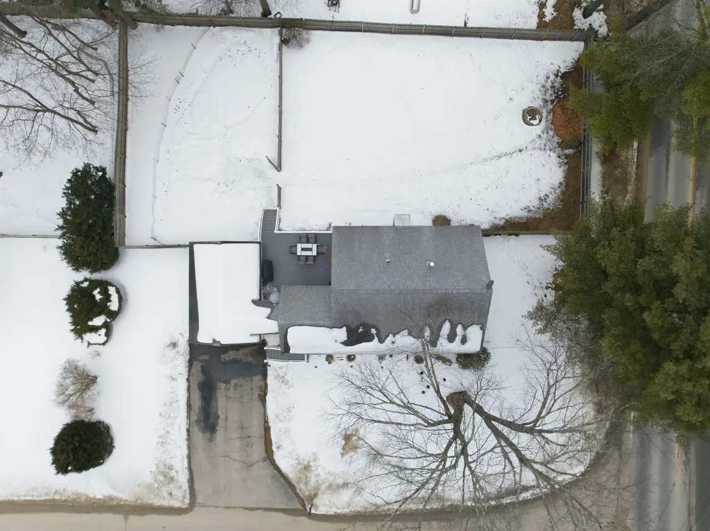 1 Lorraine Street Hudson NH 03051