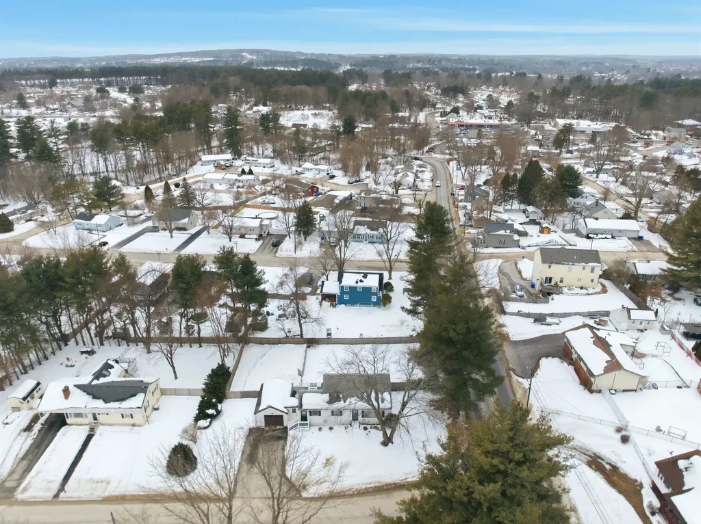 1 Lorraine Street Hudson NH 03051