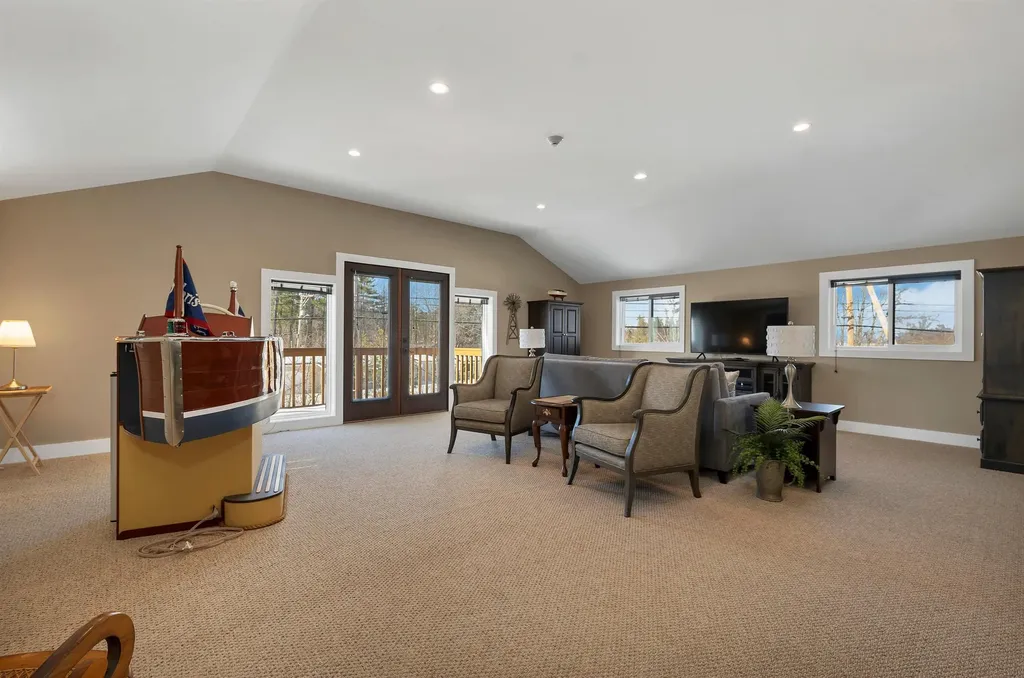 49 Glendale Place Gilford NH 03249