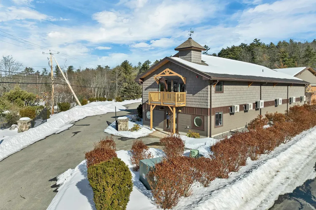 49 Glendale Place Gilford NH 03249