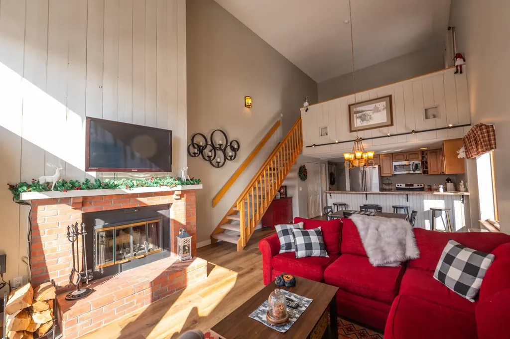 17I Snow Tree Lane Dover VT 05356