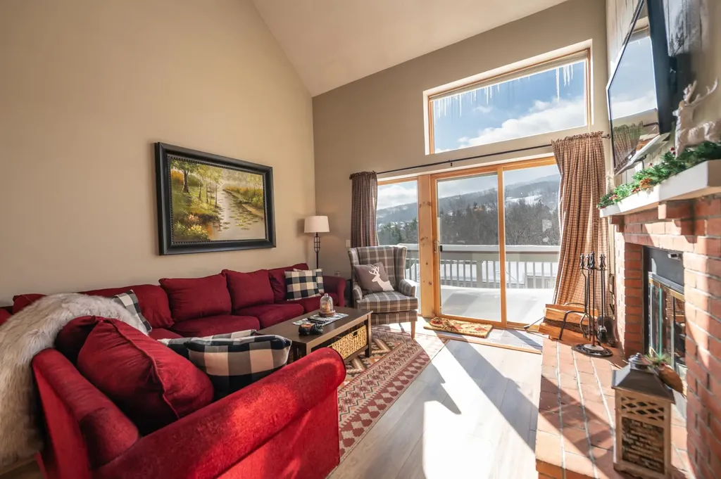 17I Snow Tree Lane Dover VT 05356