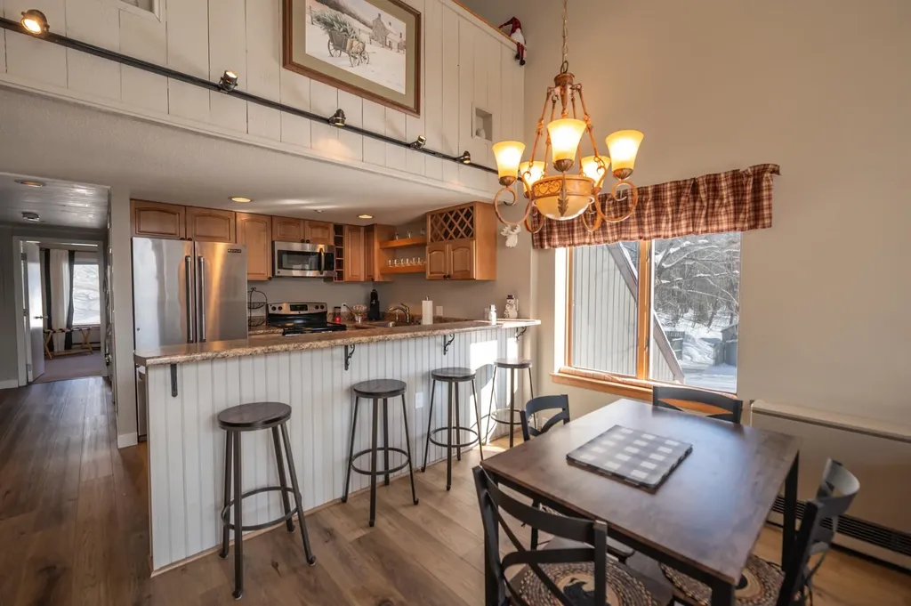 17I Snow Tree Lane Dover VT 05356