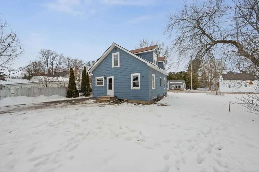 8 Lamoille Terrace Milton VT 05468