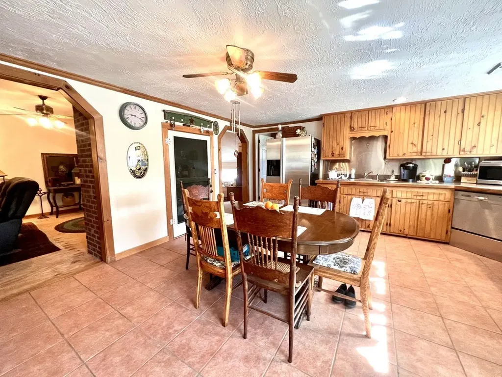 468 Mountain Avenue Northwood NH 03261