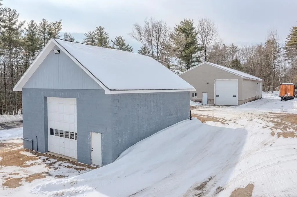 468 Mountain Avenue Northwood NH 03261