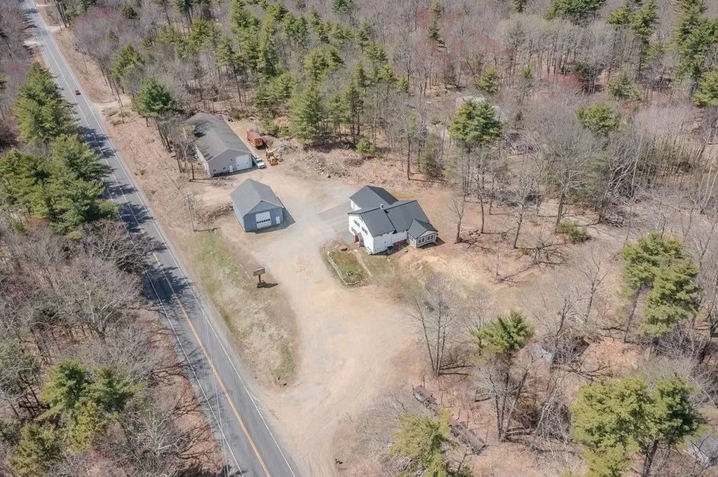 468 Mountain Avenue Northwood NH 03261