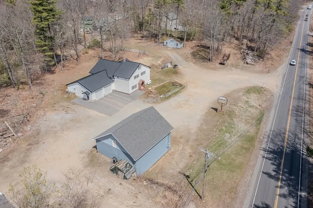 468 Mountain Avenue Northwood NH 03261