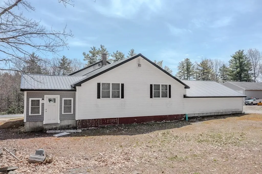 468 Mountain Avenue Northwood NH 03261