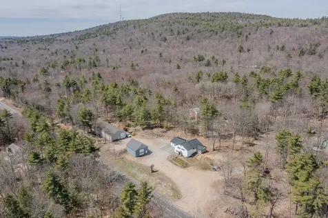 468 Mountain Avenue Northwood NH 03261
