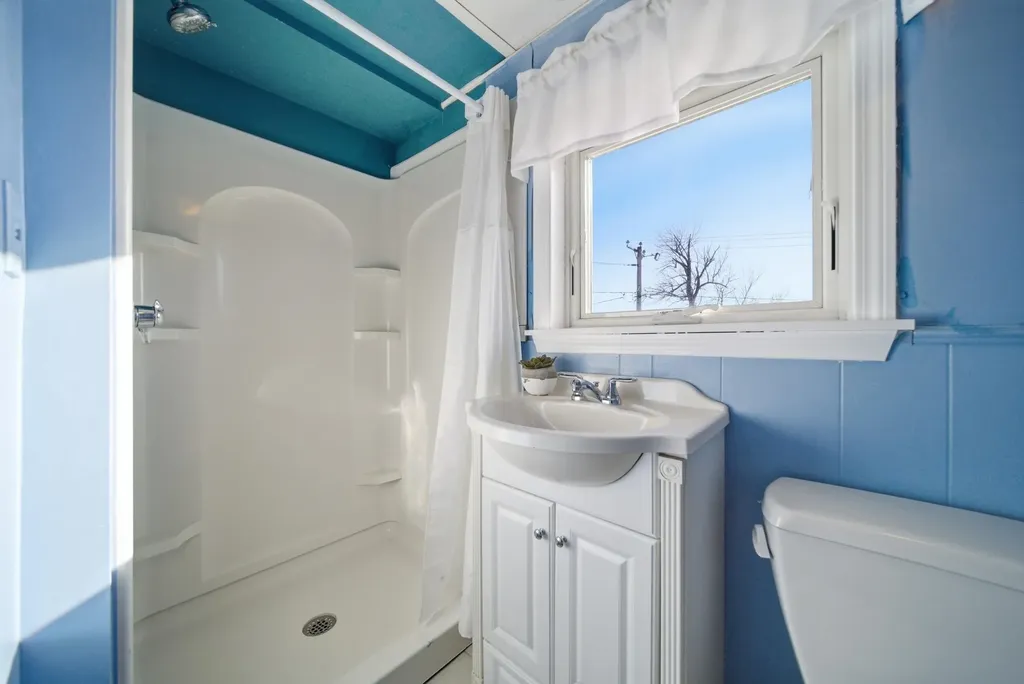 18 North Shore Road Derry NH 03038