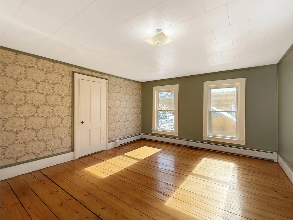 14 Lombard Street Colebrook NH 03576