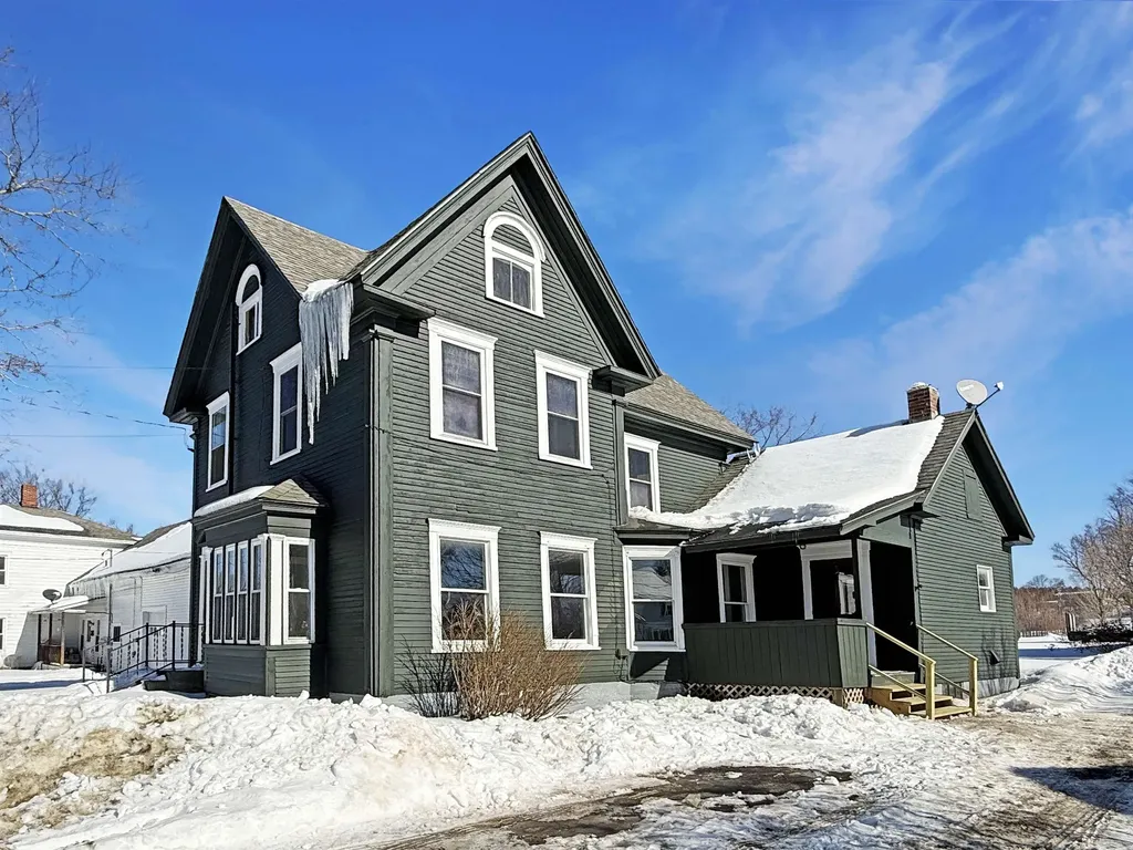 14 Lombard Street Colebrook NH 03576