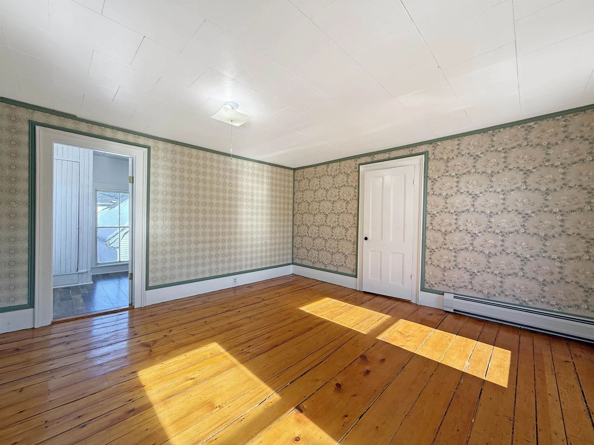 14 Lombard Street Colebrook NH 03576